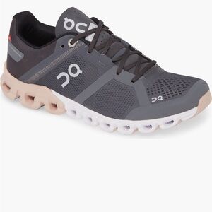 On Cloudflow Running Shoe